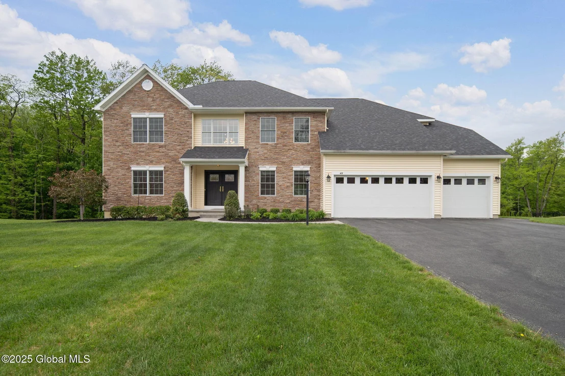 Photo of 45 Tamarack Lane