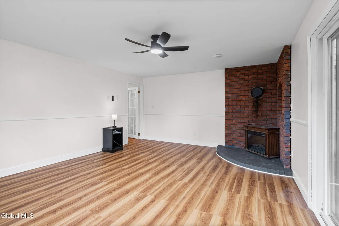 Photo of 4414 Frederick Road
