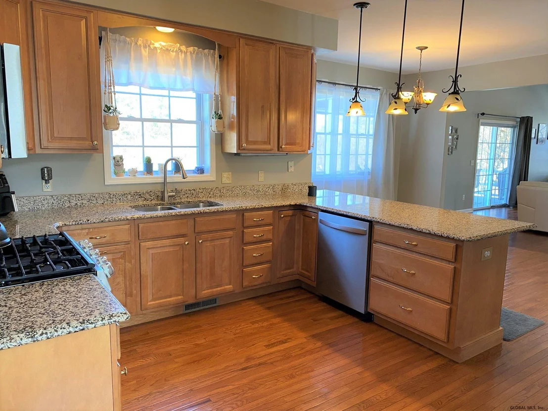 Photo of 16 BRADT Road