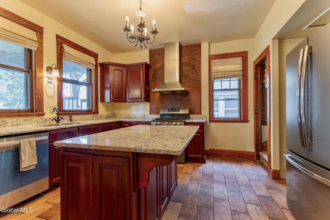 Photo of 6 Morris Avenue