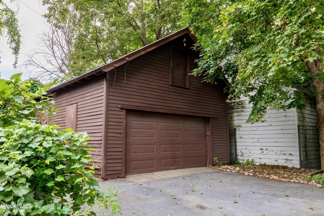 Photo of 6 Morris Avenue