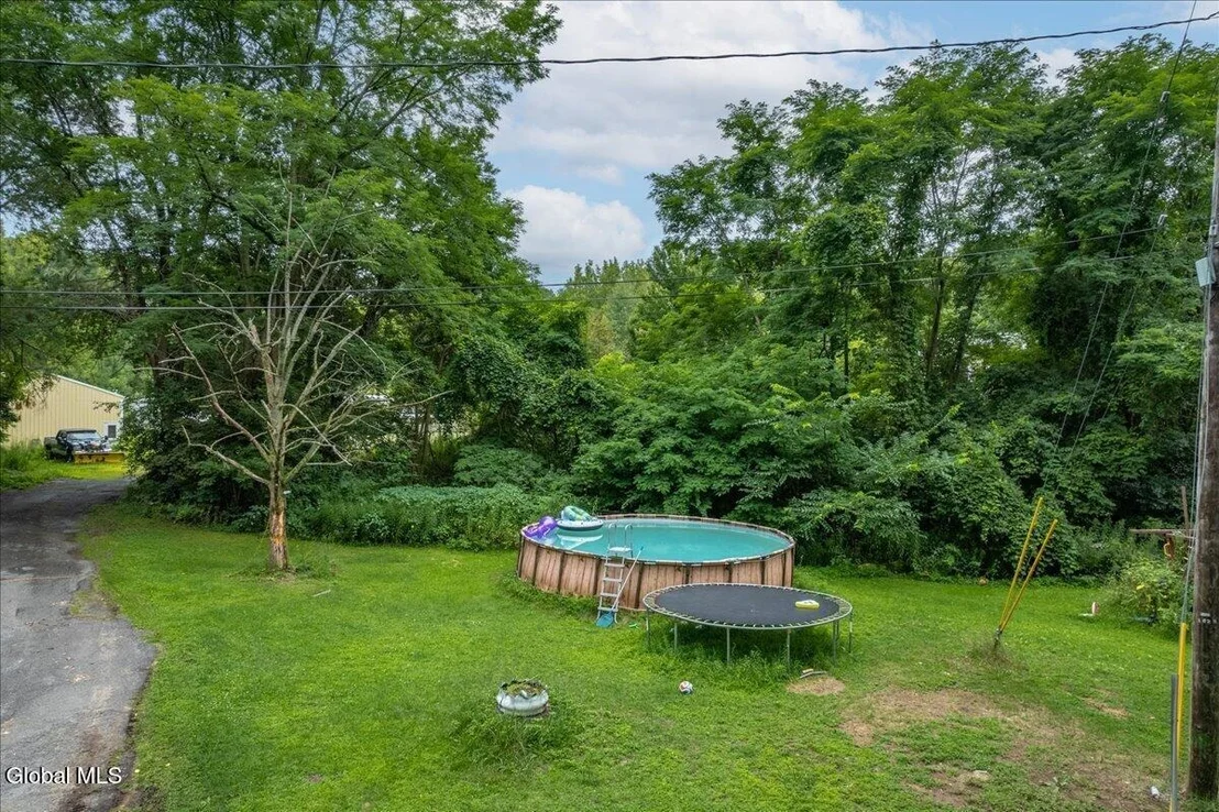 Photo of 4070 River Road