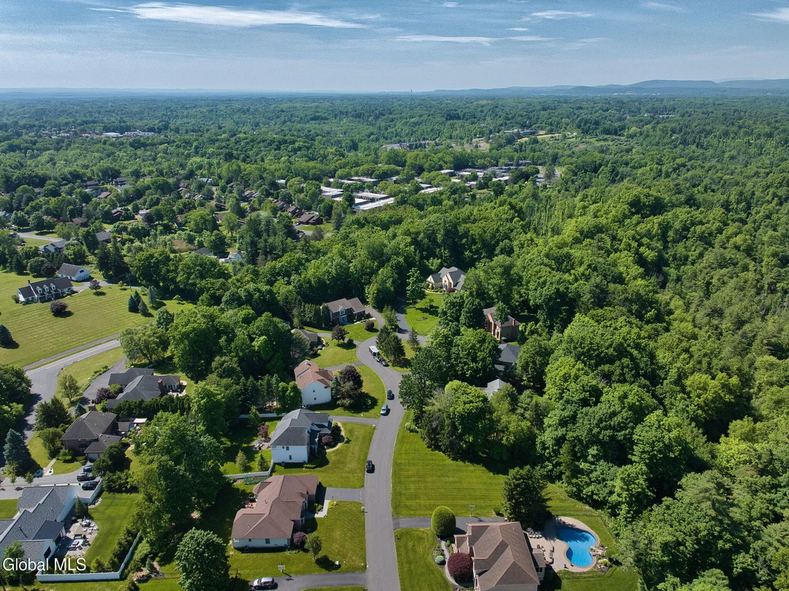 Photo of 10 Whitestone Way