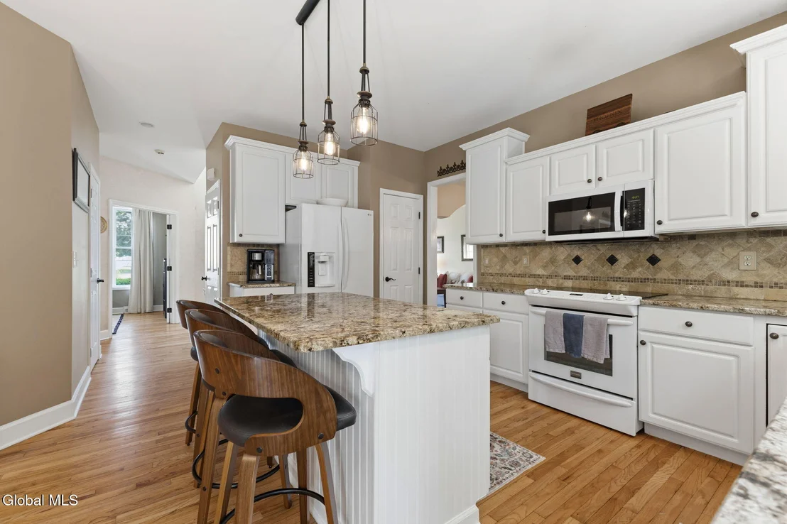 Photo of 46 Mann Boulevard