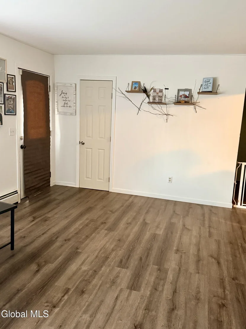 Photo of 4 Circular Drive