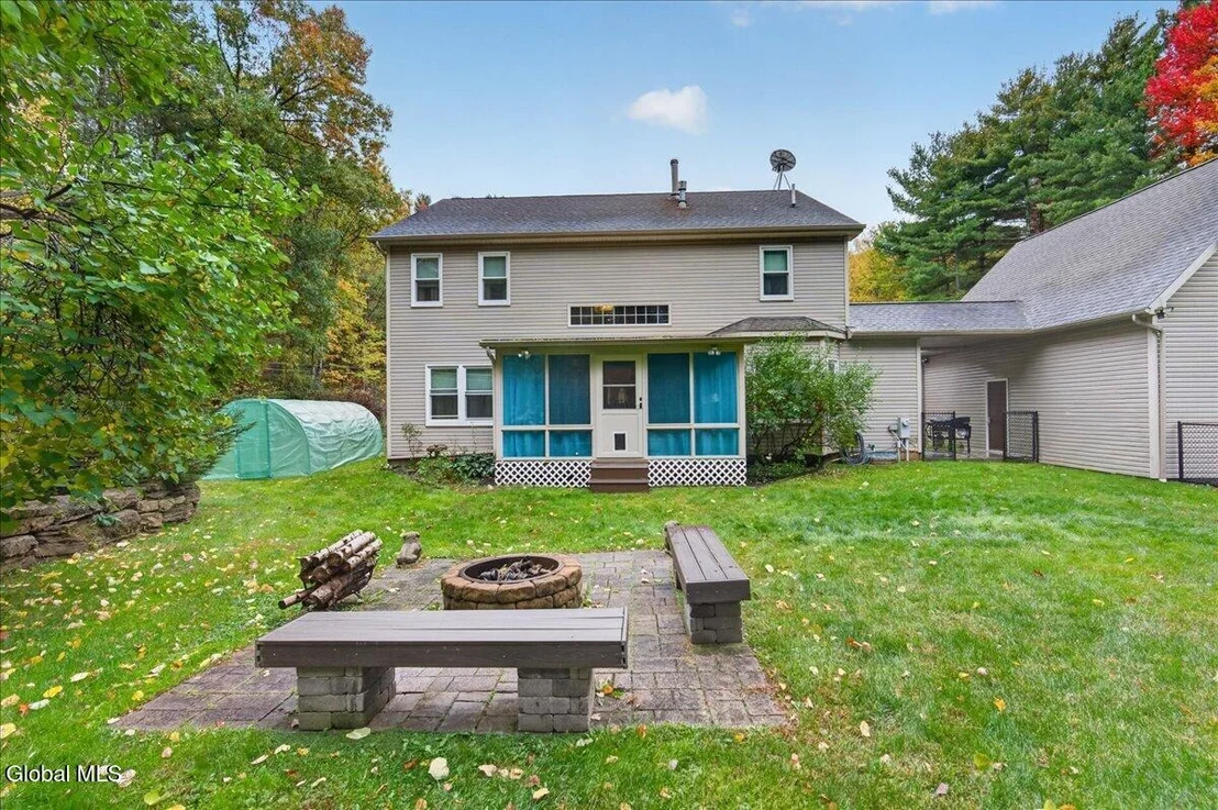 Photo of 74 Putnam Road