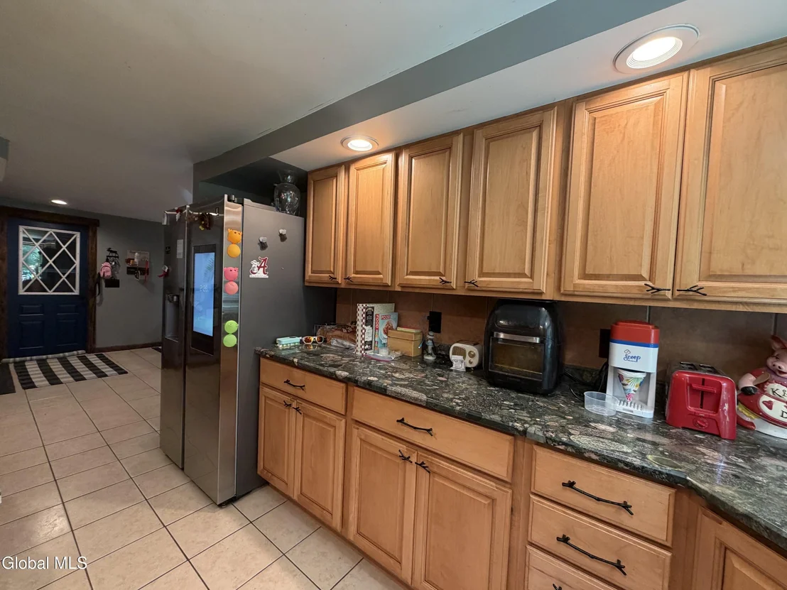 Photo of 24 Lakeview Avenue