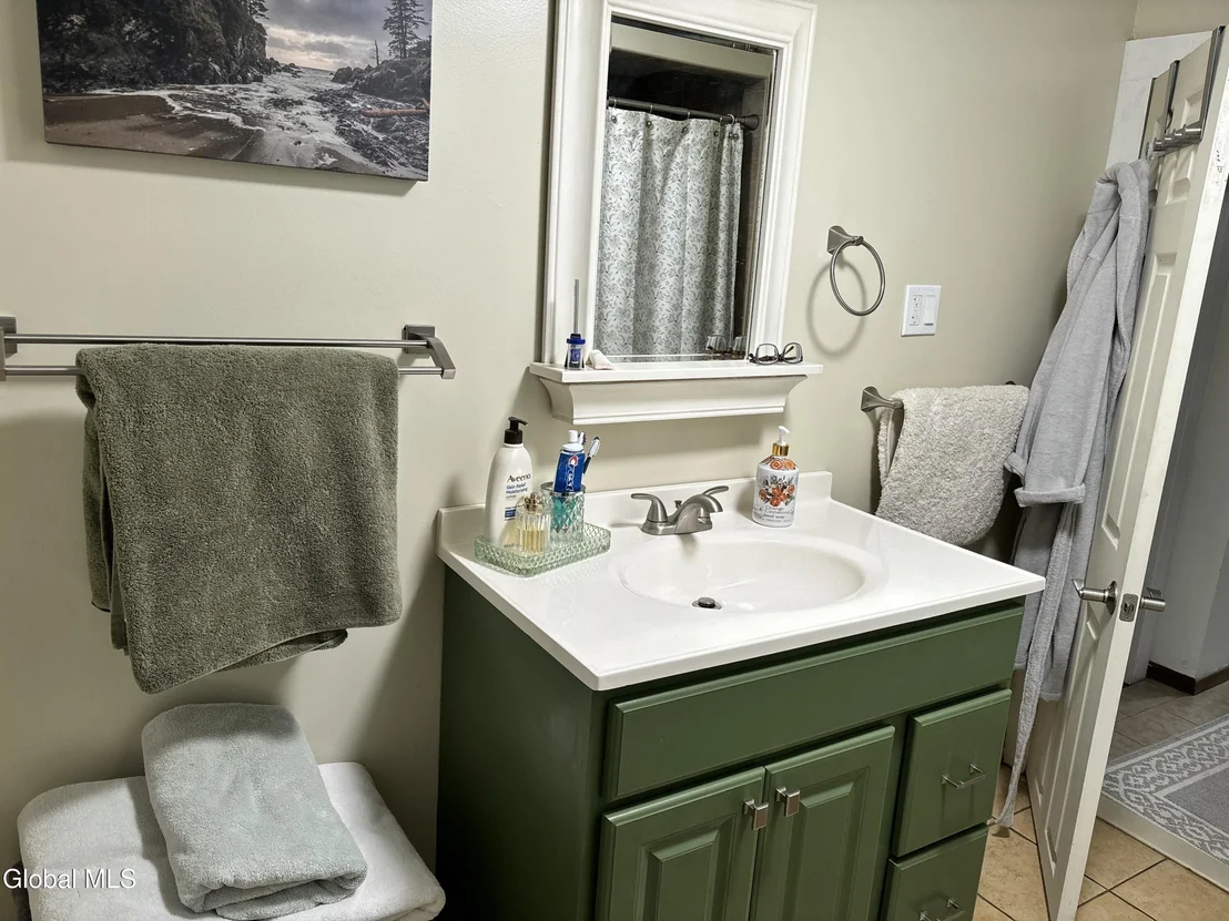 Photo of L27.112 King Road