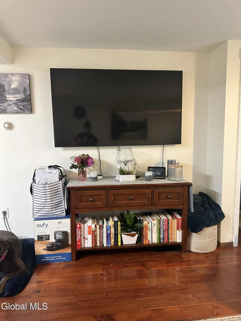 Photo of L27.112 King Road