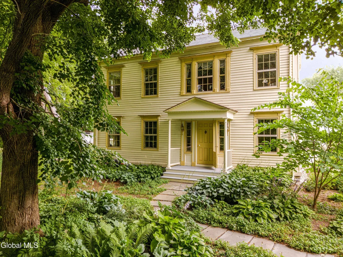 Photo of 14 & 18 Clove Road