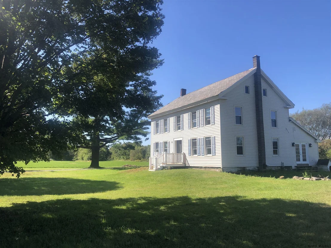 Photo of 1237 W RIVER Road