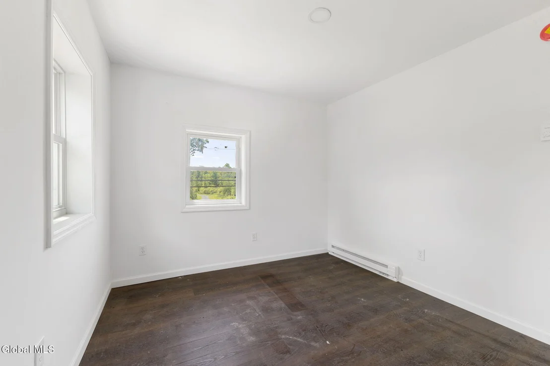 Photo of 5 White Road