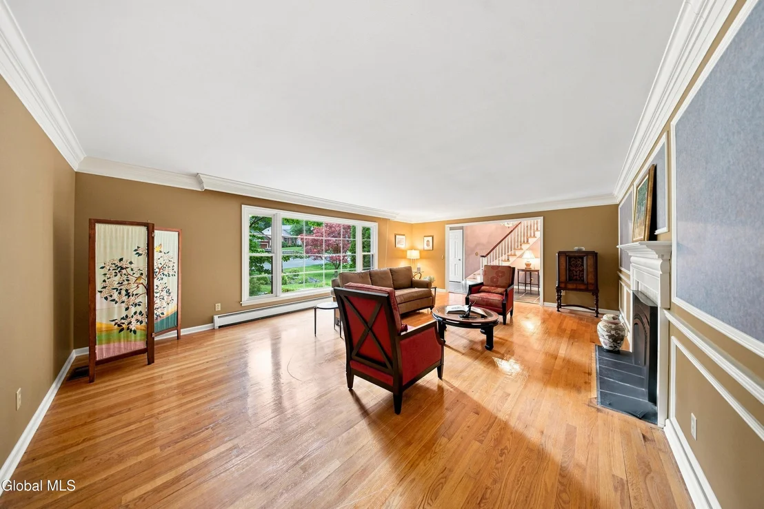 Photo of 7 Macaffer Drive
