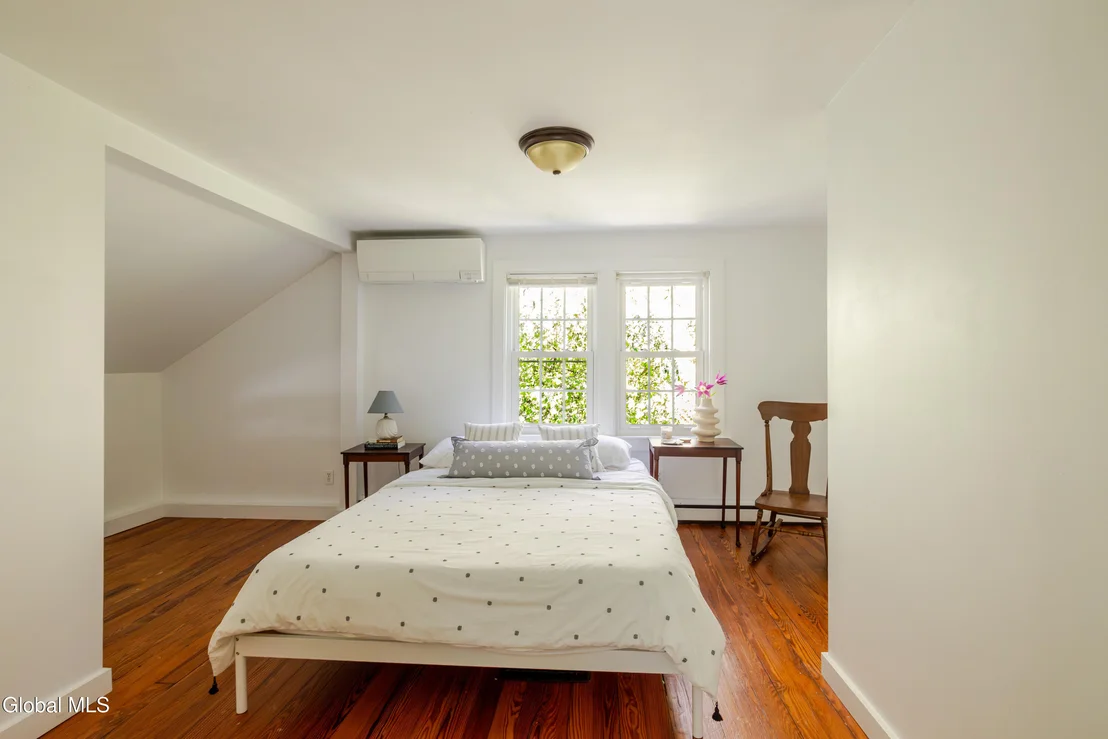 Photo of 330 Pine Bush Road