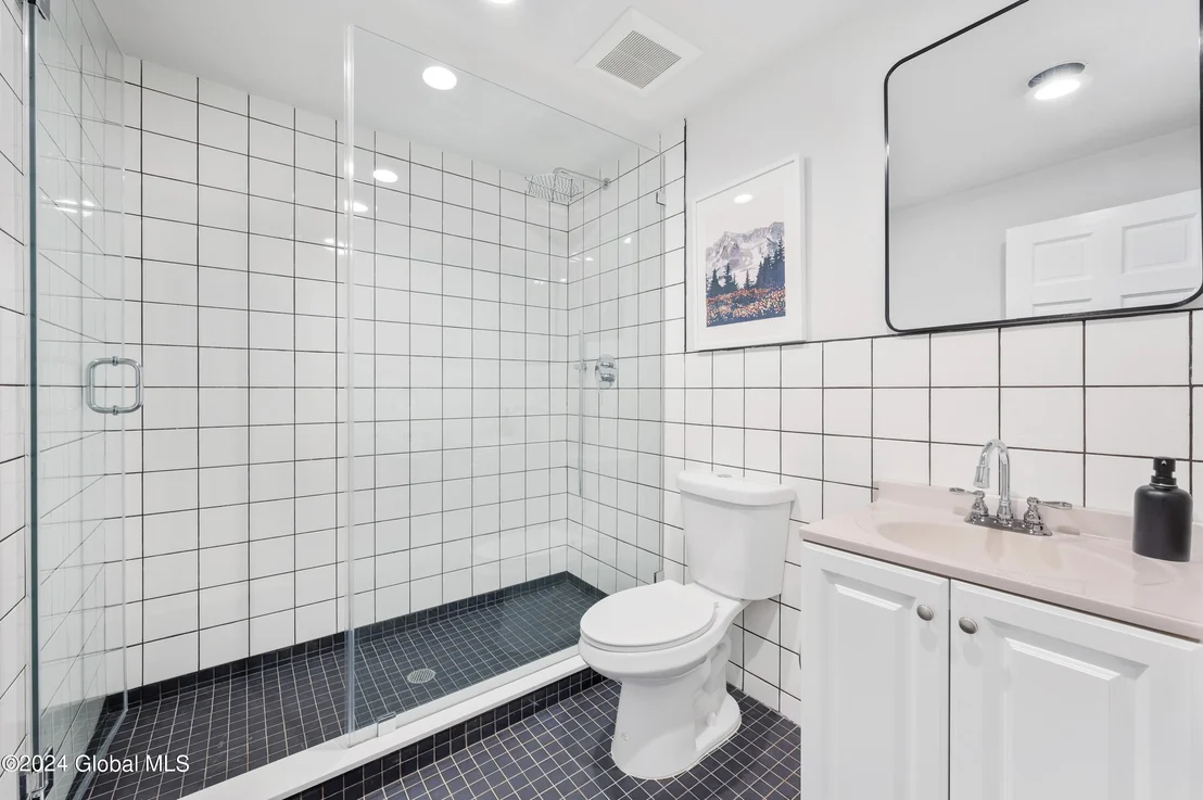 Photo of 5 Wawayanda Place