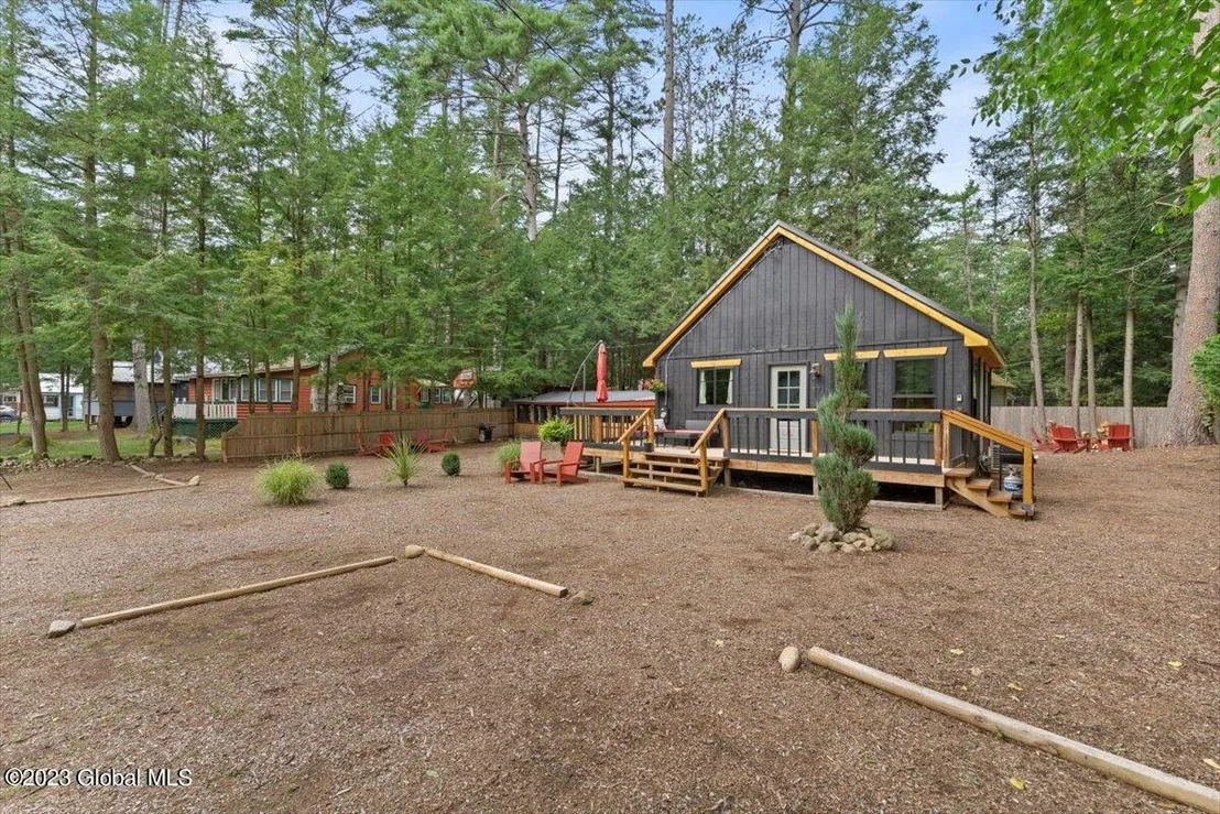 Photo of 15-17 Pine Road