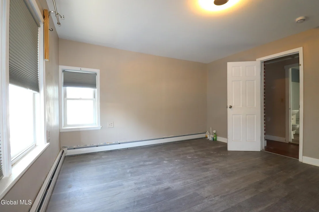 Photo of 417 Eleanor Street