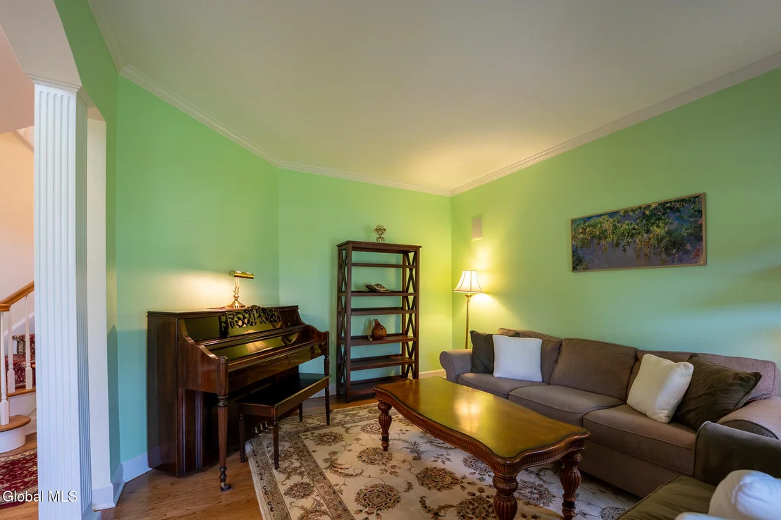 Photo of 10 Whitestone Way