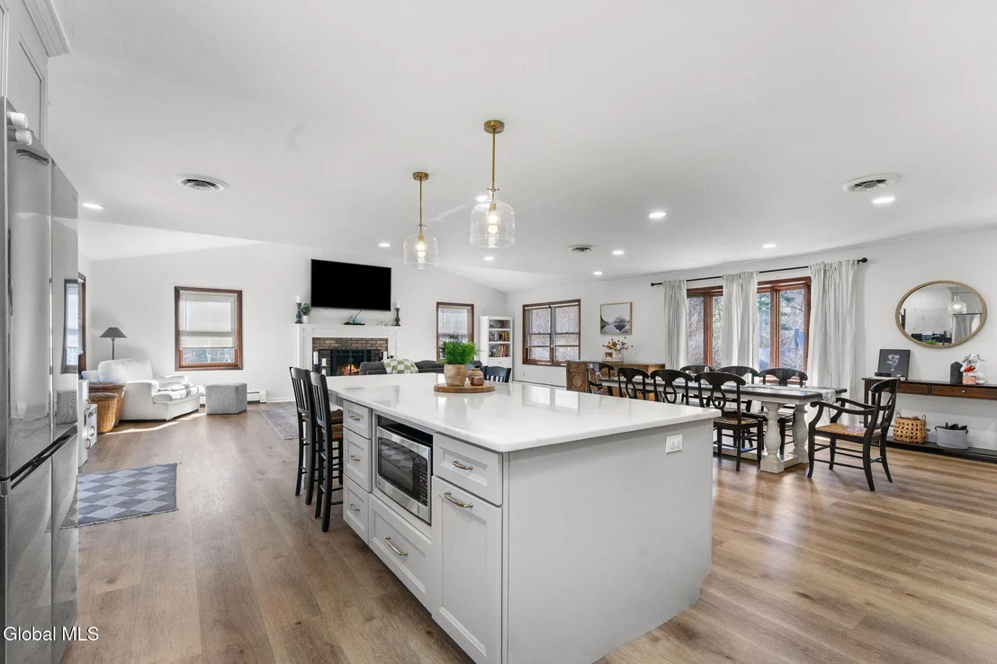 Photo of 19 Crown Point