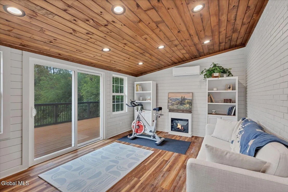 Photo of 317 Closson Road