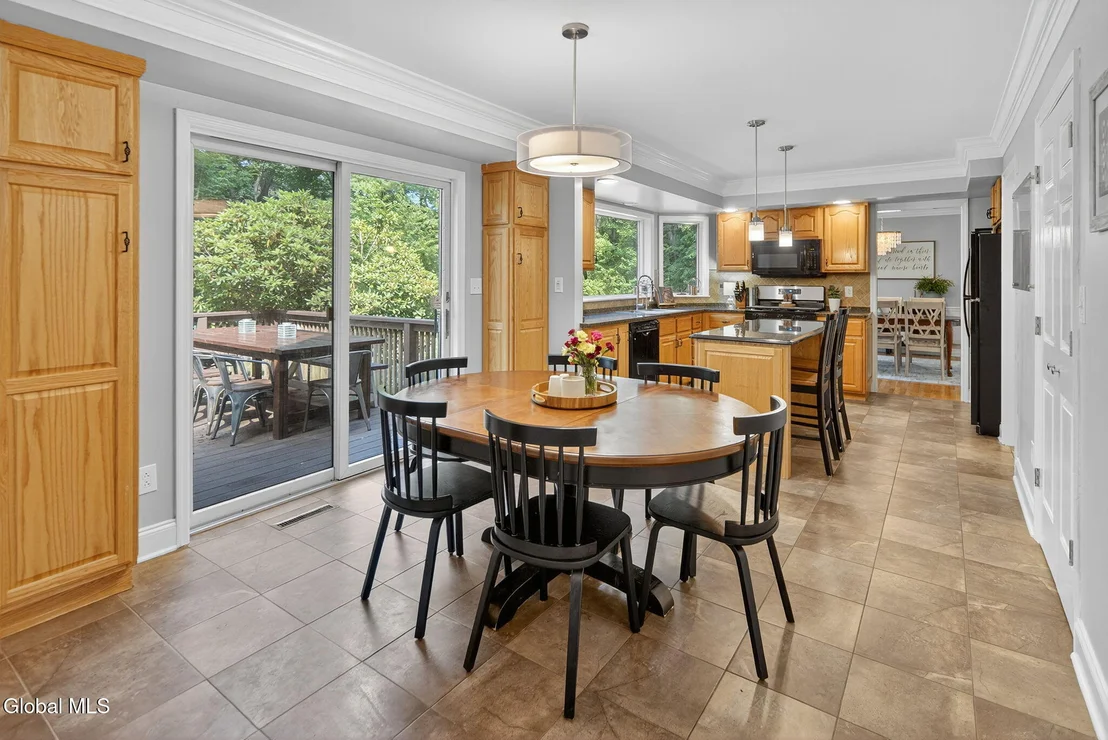 Photo of 72 Maple Road