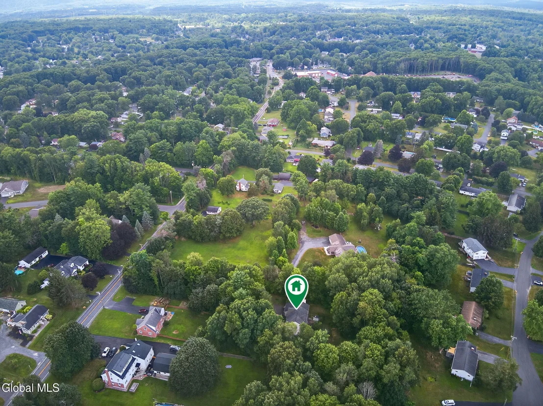 Photo of 72 Maple Road