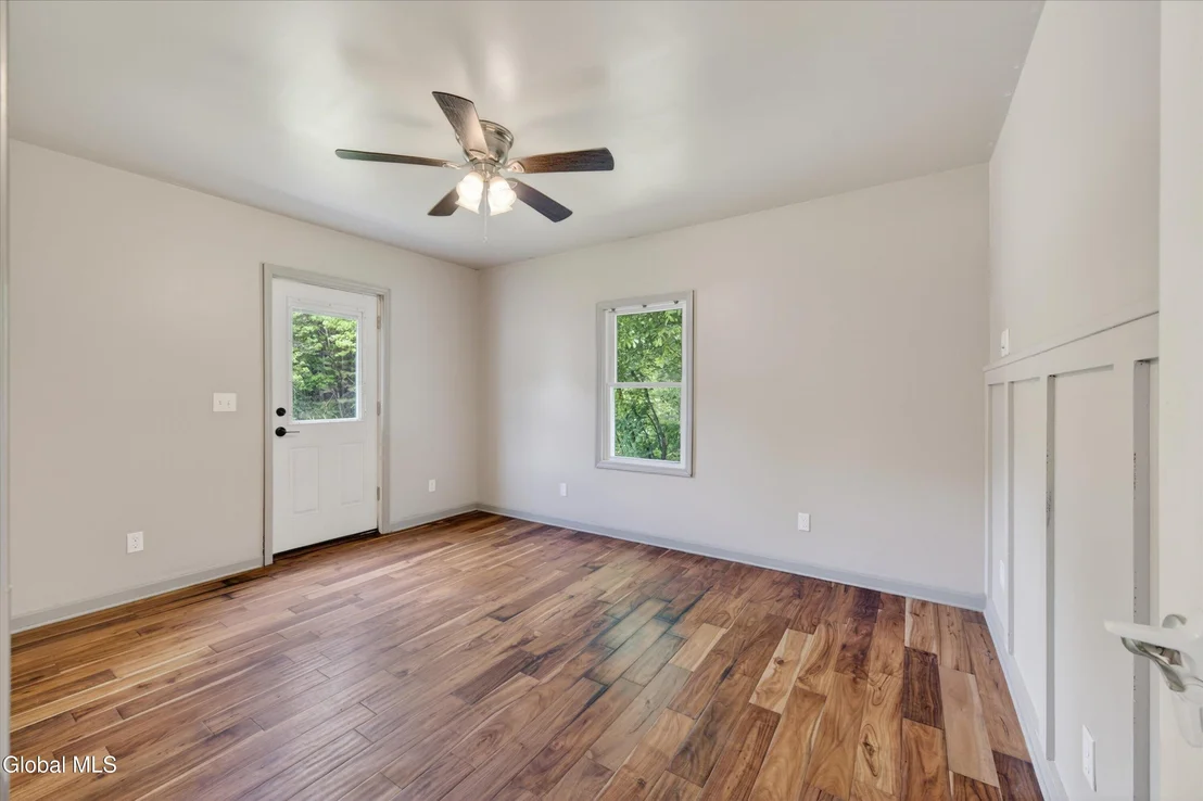Photo of 162 Clamsteam Road