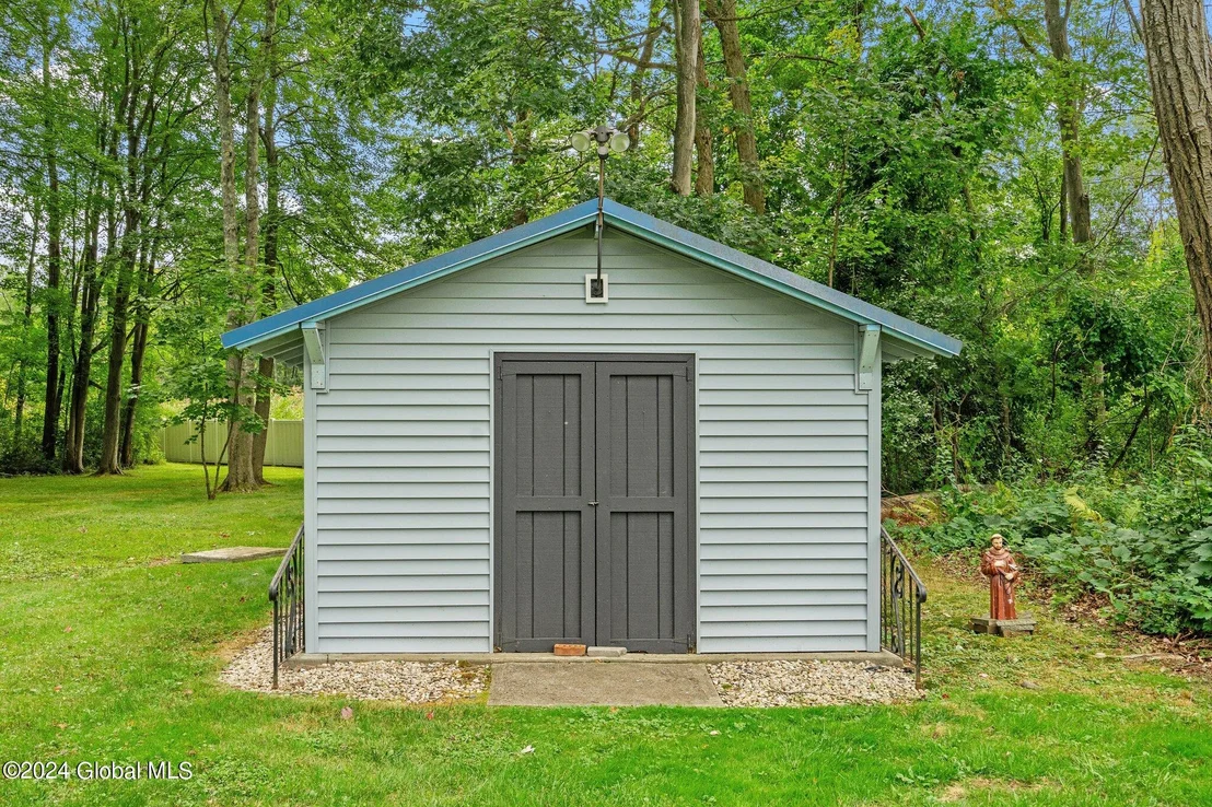 Photo of 136 Fabian Drive