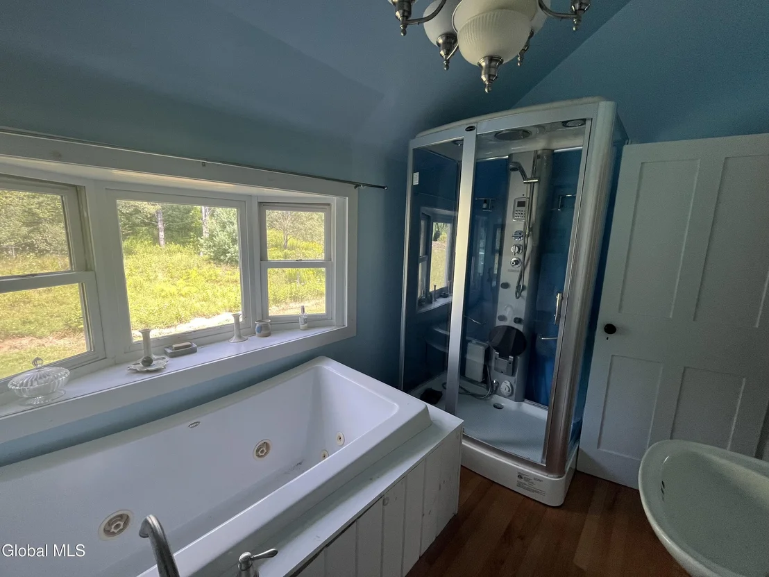 Photo of 675 Creek Road