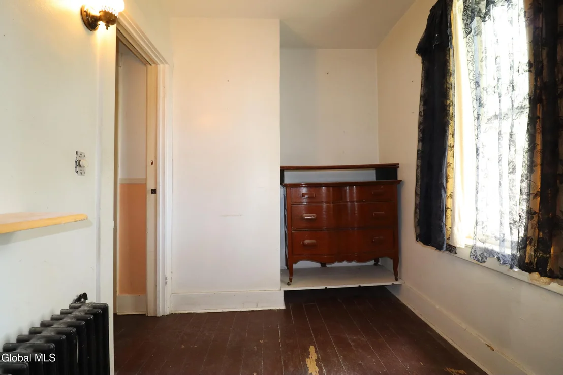 Photo of 10 Daggett Terrace