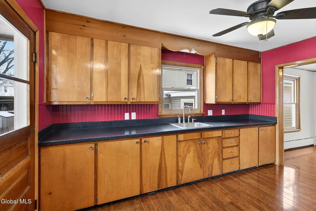 Photo of 269 Broadway