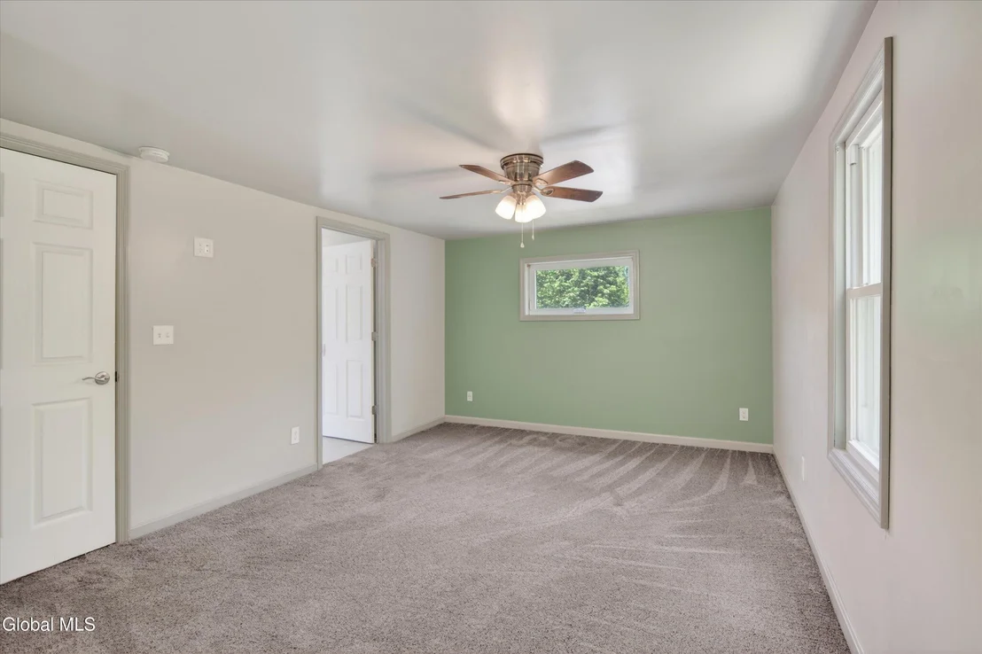 Photo of 162 Clamsteam Road