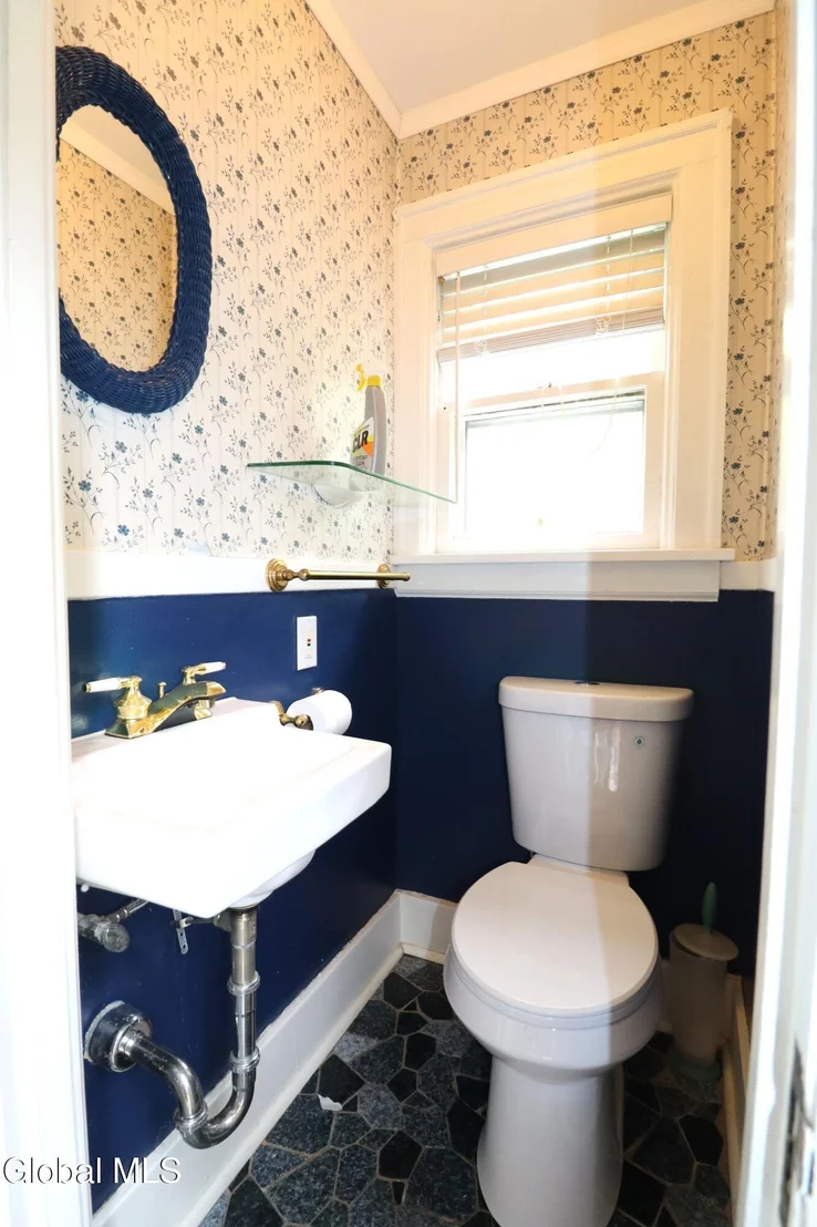 Photo of 2132 Niskayuna Drive