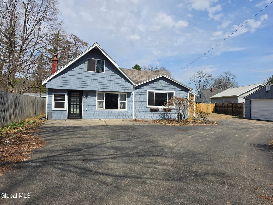 Photo of 4 Valleyview Avenue
