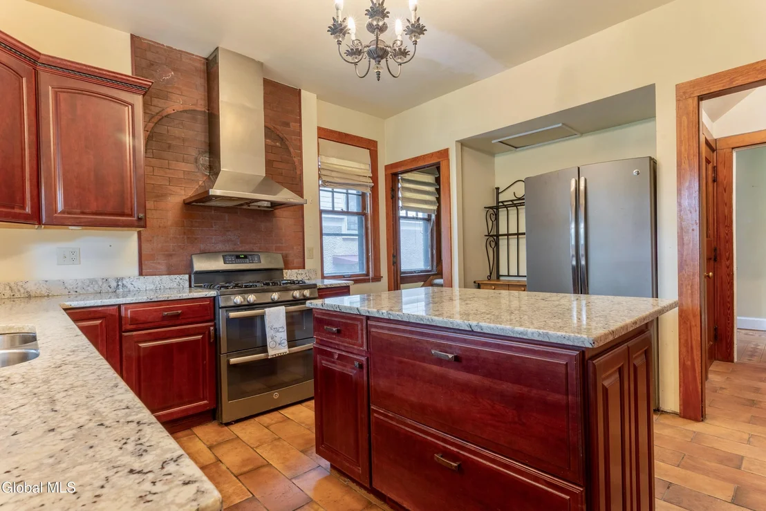 Photo of 6 Morris Avenue