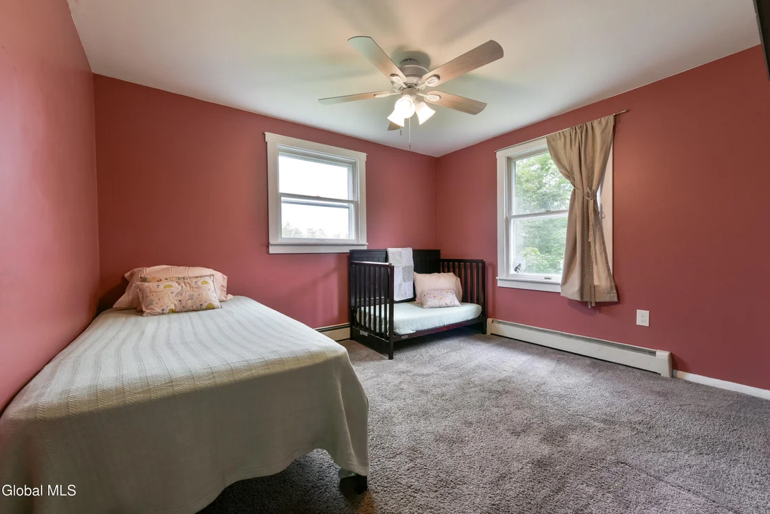 Photo of 455 Middle Road