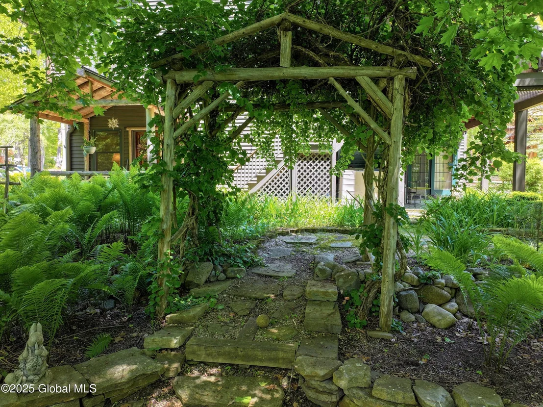 Photo of 44 Overbrook Road