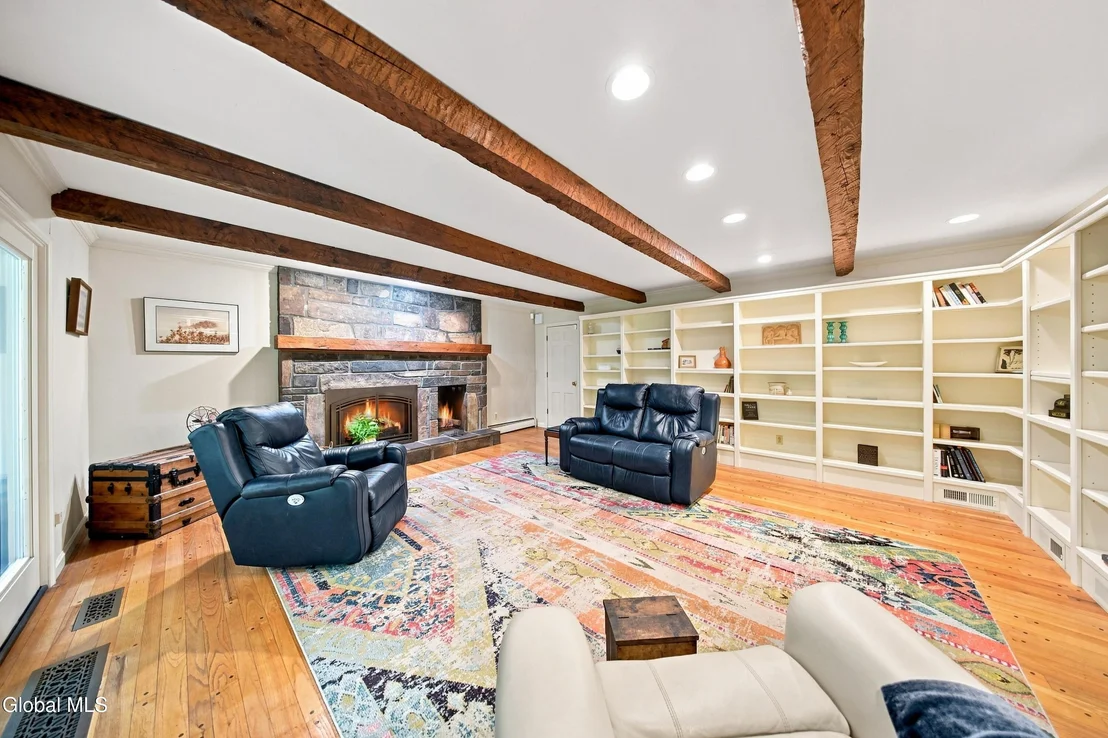Photo of 7 Macaffer Drive