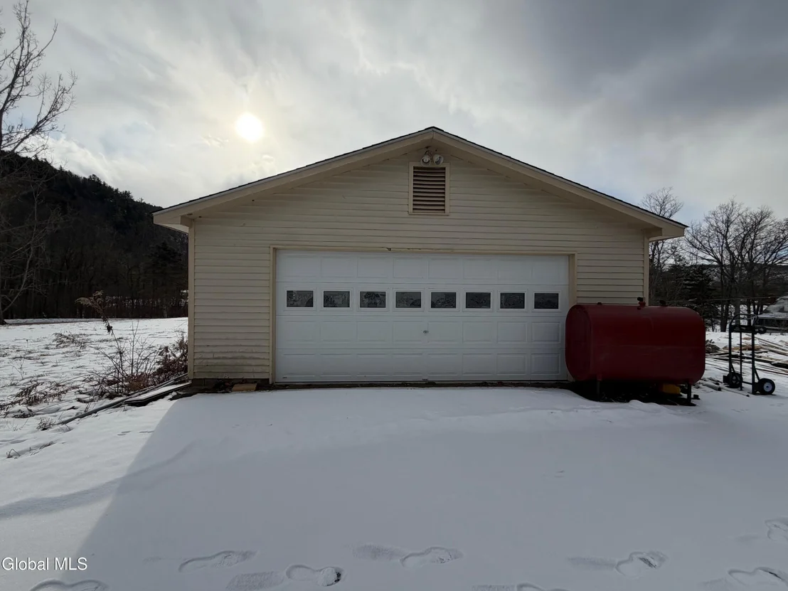 Photo of 404 Black Point Road