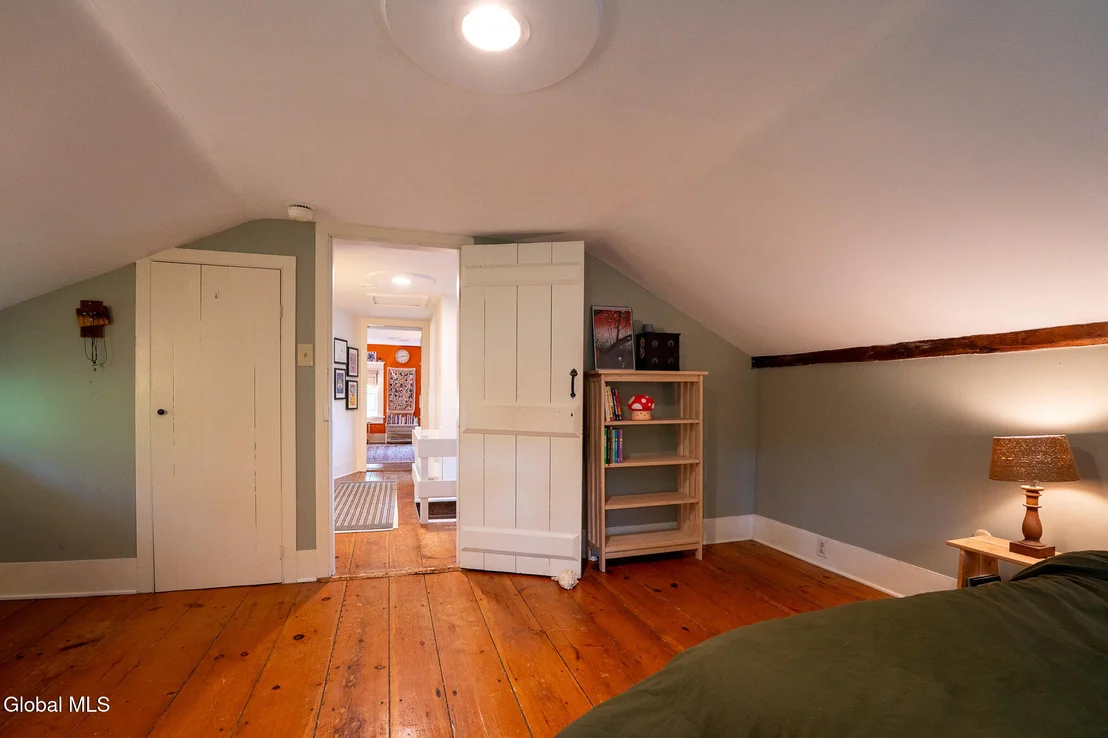 Photo of 1712 Crescent Road