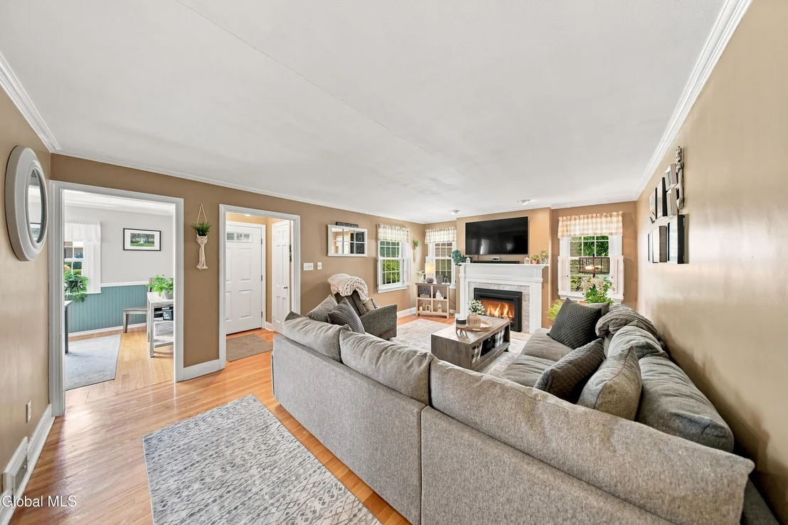 Photo of 2313 Barcelona Road