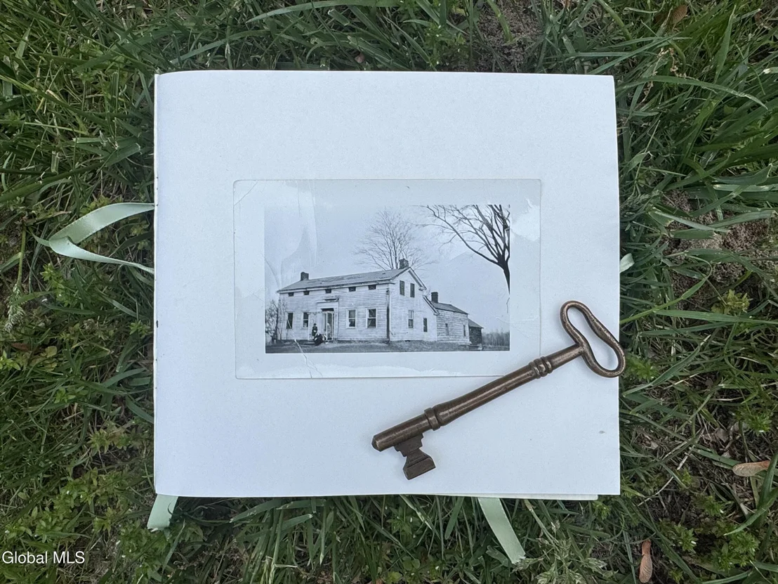 Photo of 1712 Crescent Road