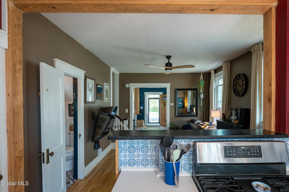 Photo of 20 Forest Avenue