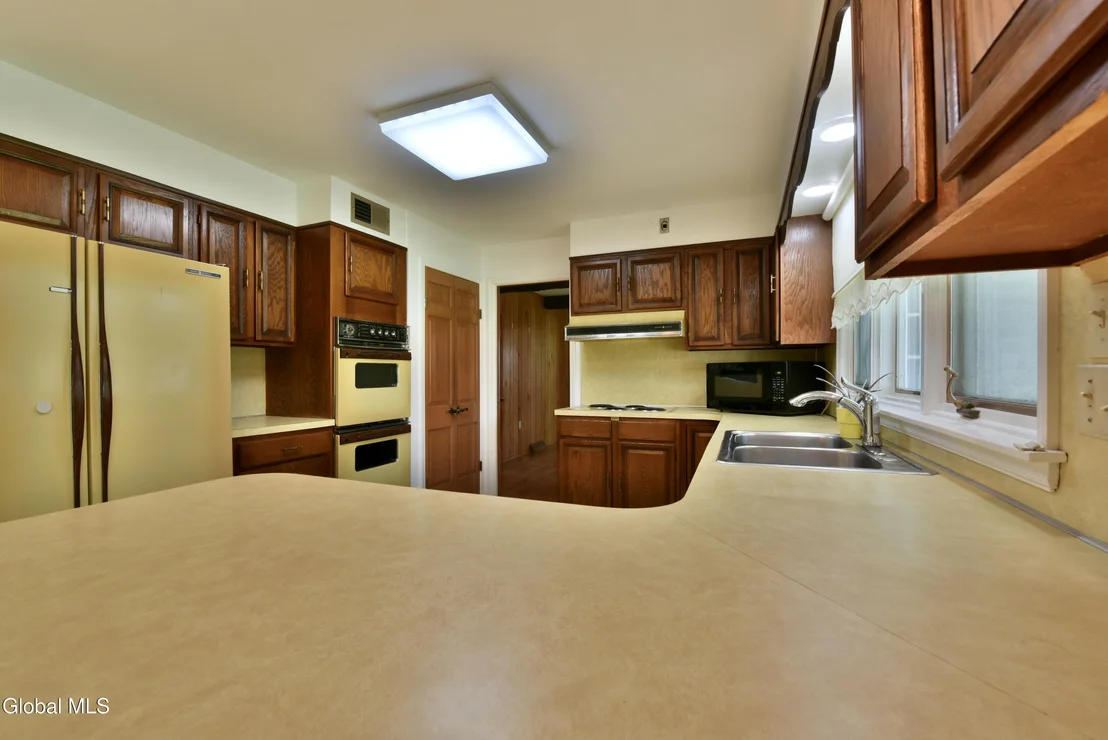 Photo of 1205 Viewmont Drive