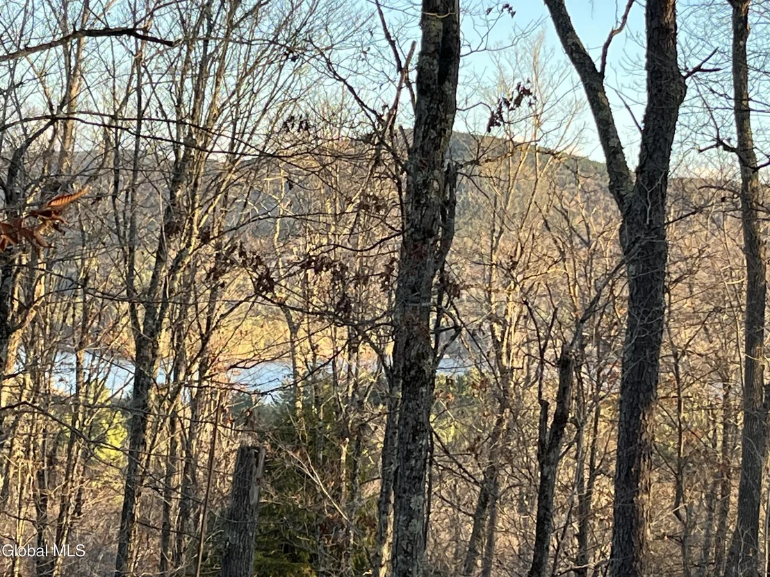 Photo of 1482 Tupper Road