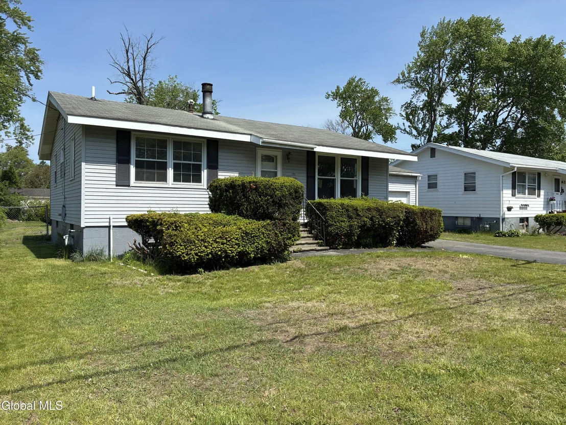 Photo of 419 Clayton Road