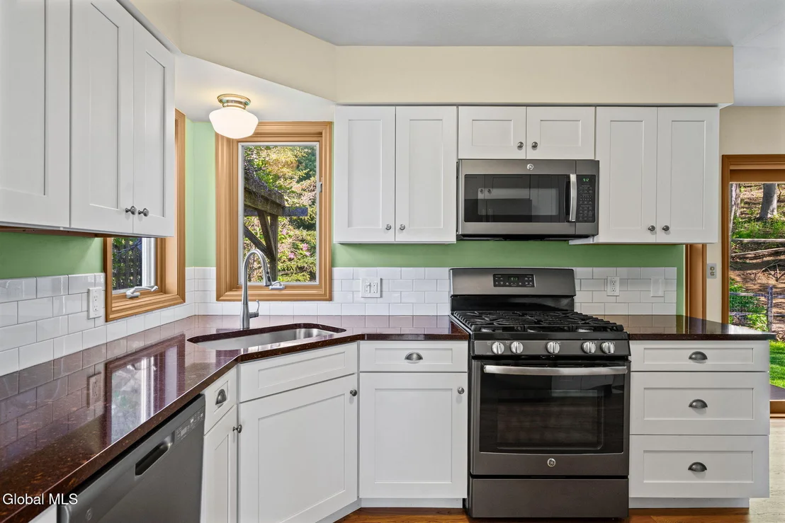 Photo of 107 Fox Run Drive
