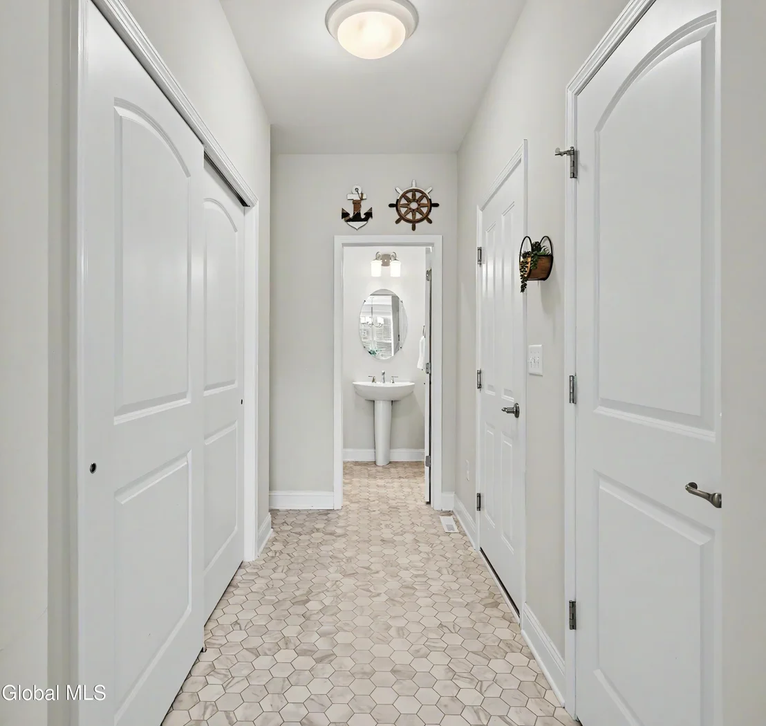 Photo of 30 Greenbrier Way