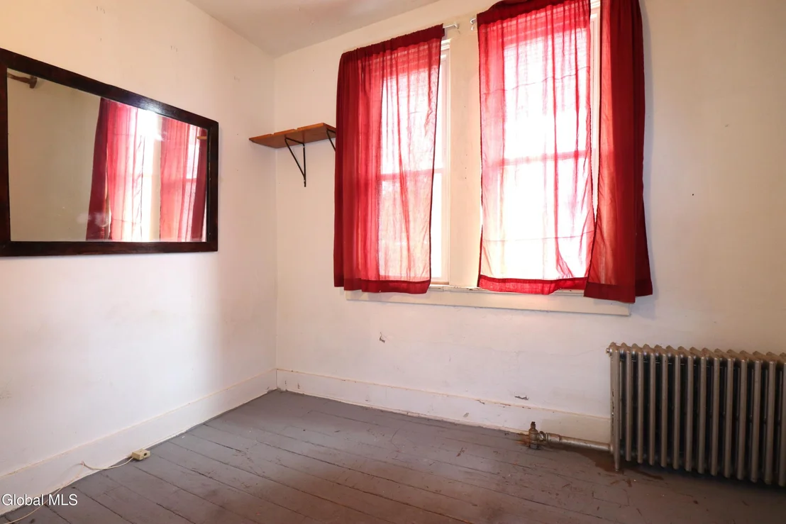 Photo of 10 Daggett Terrace