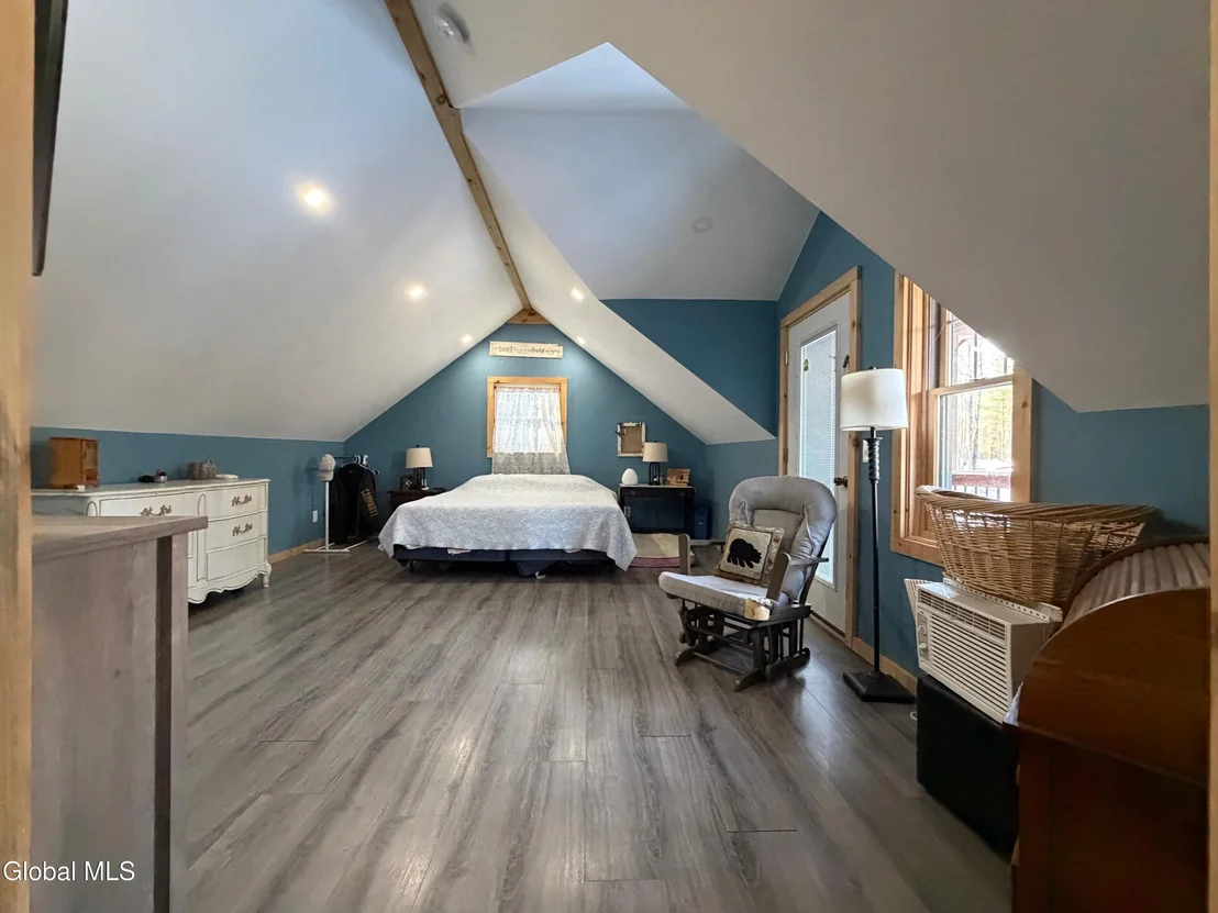 Photo of 75 Forest Way